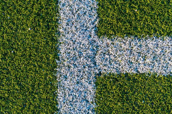Hintergrund Aus Weißen Linien Auf Einem Grünen Künstlichen Fußballfeld — Stockfoto