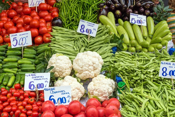 Vegetales Ensaladas Venta Mercado Estambul Turquía —  Fotos de Stock