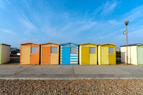 Farbenfrohe Strandhütten Seaford England — Stockfoto