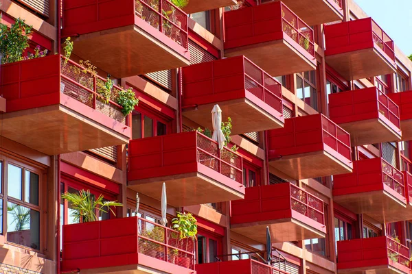 Dettaglio Della Facciata Condominio Rosso Visto Berlino Germania — Foto Stock