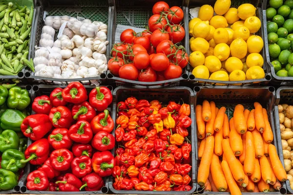 Färgglada Visning Grönsaker Till Salu Sett Marknad London — Stockfoto