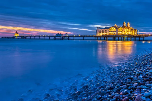 Sea Pier Sellin Night Pebbles Foreground — Stock Photo, Image