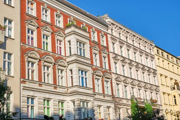 Berlin Almanya Yenilenmiş Bazı Eski Apartman Binalarının Manzarası — Stok fotoğraf