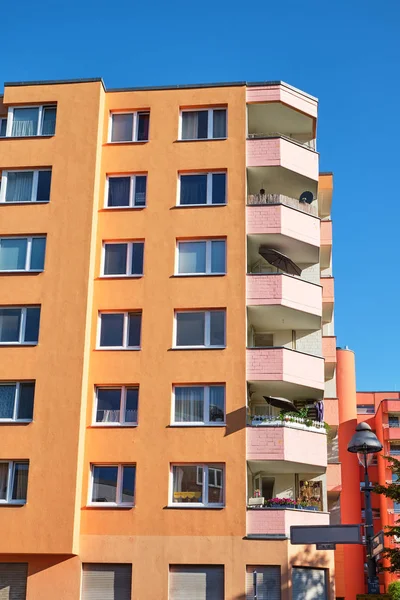 Edificio Apartamentos Los Años Setenta Visto Berlín Alemania —  Fotos de Stock