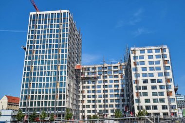Berlin, Almanya'da görülen bazı yüksek katlı apartmanların inşaatı