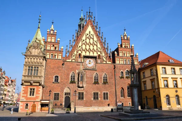波兰弗罗茨瓦夫美丽的旧市政厅 — 图库照片