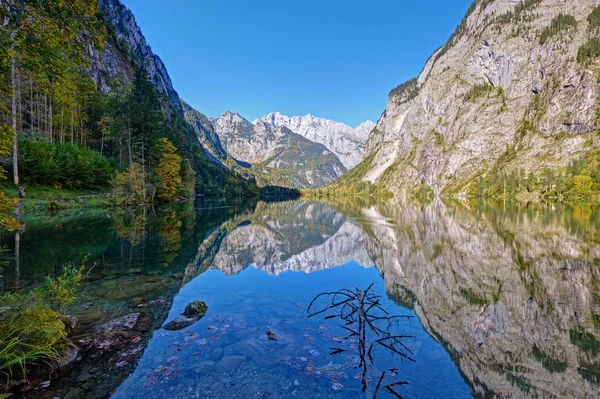 Der Wunderschöne Obersee Den Bayerischen Alpen Mit Watzmann Hinteren Teil — Stockfoto