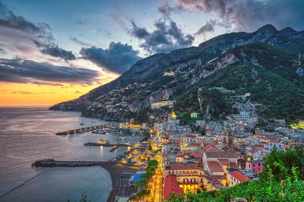 Západ Slunce Amalfi Pobřeží Stejného Jména Itálii — Stock fotografie