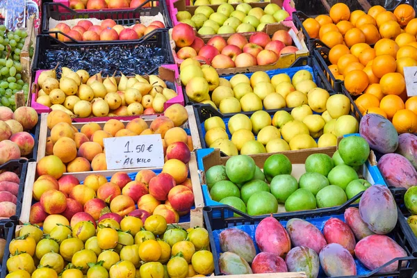 Manzanas Peras Otras Frutas Para Venta Mercado — Foto de Stock