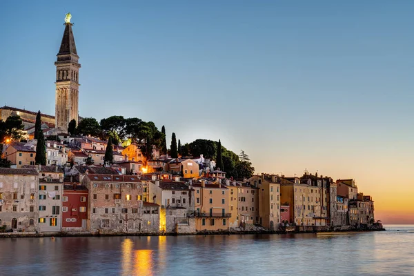 Den Vackra Gamla Staden Rovinj Kroatien Efter Solnedgången — Stockfoto