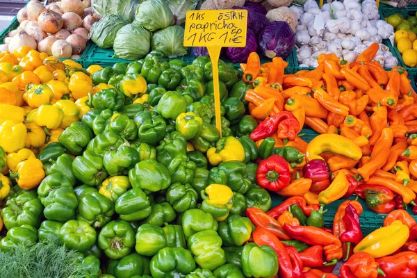 Różne Rodzaje Pieprzu Innych Warzyw Sprzedaż Rynku — Zdjęcie stockowe