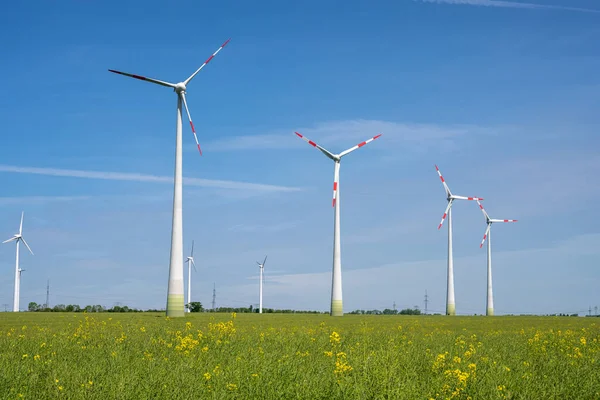 Větrné Elektrárny Slunečného Dne Viděné Německu — Stock fotografie