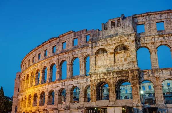 Detalle Pula Arena Croacia Por Noche —  Fotos de Stock