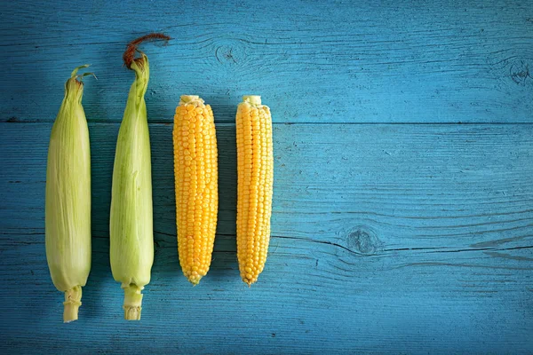 Cob Corn Wooden Table Top View — Stock Photo, Image