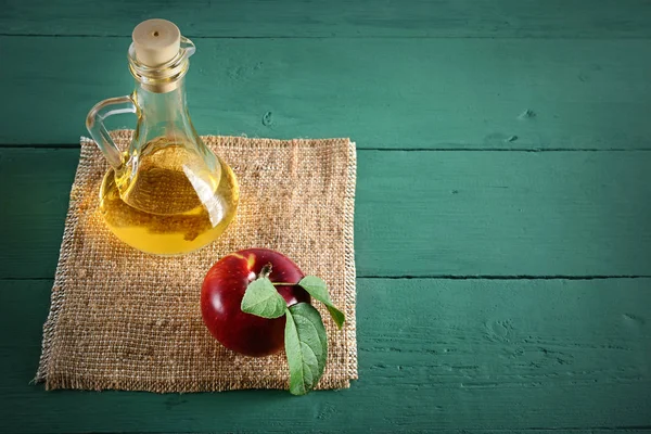 Manzanas Rojas Vinagre Manzana Sobre Mesa Madera Concepto Comida Saludable — Foto de Stock