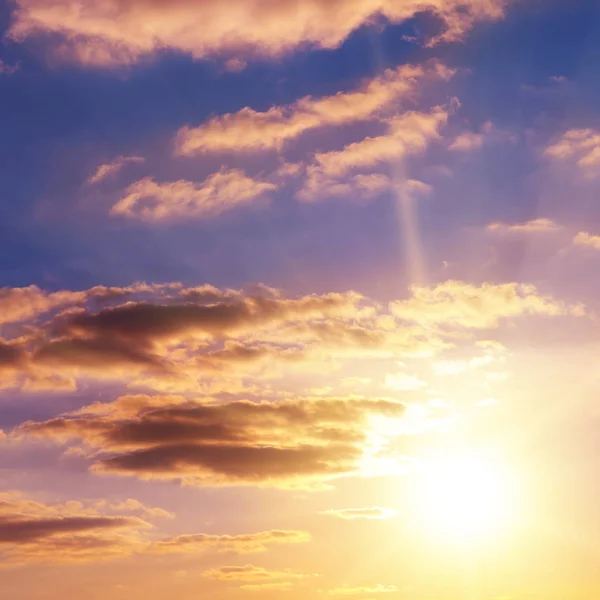 Belo Pôr Sol Brilhante Céu Azul — Fotografia de Stock