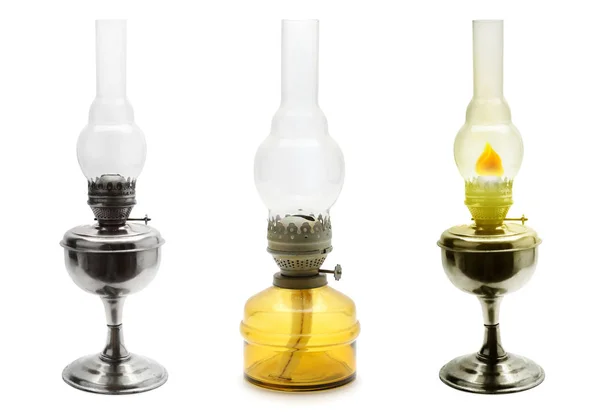 Set oude vintage kerosine lampen geïsoleerd op wit — Stockfoto