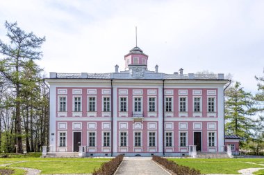 Rusya'nın klasik bir tarzda bir eski manor