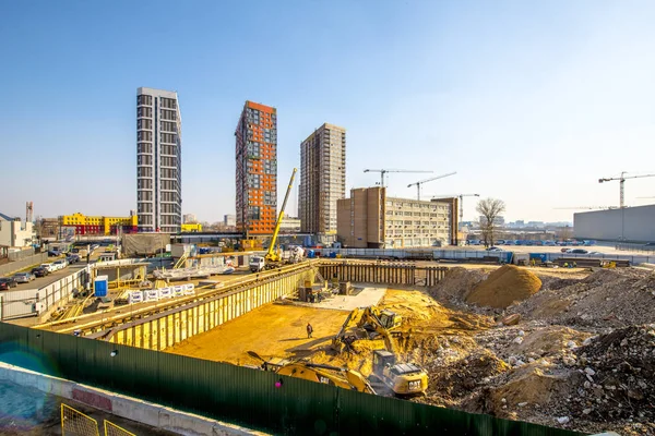 Yeni modern konut üç aylık İnşaat