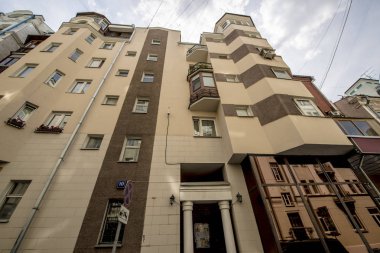 Moskova'da modern yüksek katlı konut