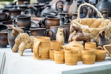 Sayaç etnik hatıra eşya turistler için adil değil. Yerel yemekleri