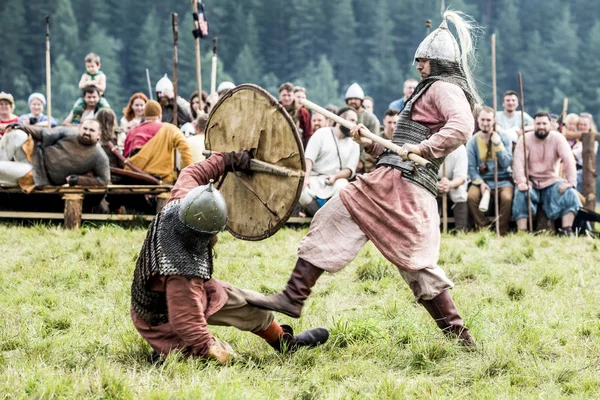 Kymry Rusia Julio 2018 Los Recreadores Batalla Del Festival Antiguos —  Fotos de Stock