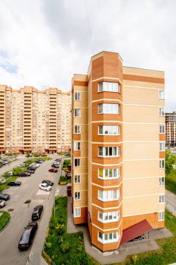 Sokaklar ve binalar Moskova'da bir yükseklikten panorama yukarıda görüntülemek