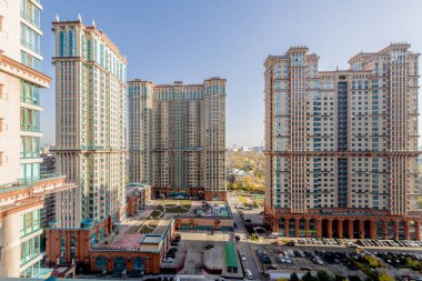 çok katlı konut scarlet ünlü elit konut kompleksi yelken