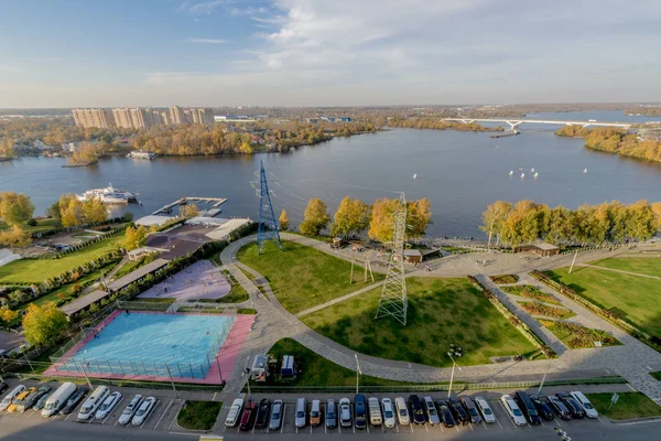 Parque Outono Nas Margens Rio Moscou — Fotografia de Stock