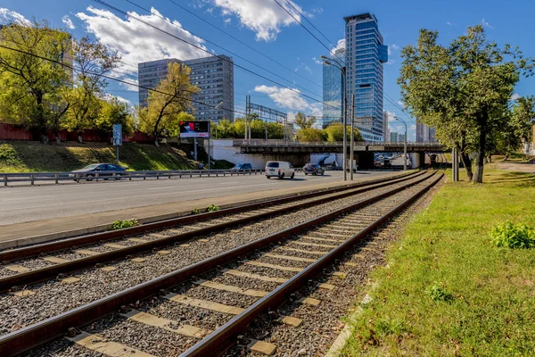 Villamos Síneken Útközben Egy Széles Avenue Moszkva Stock Kép