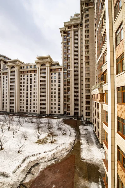 Famoso Edifício Residencial Moderno Vários Andares Moscou Inverno — Fotografia de Stock