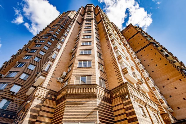 Die Fassade Eines Modernen Hochhauses Mit Fenstern Moskau — Stockfoto