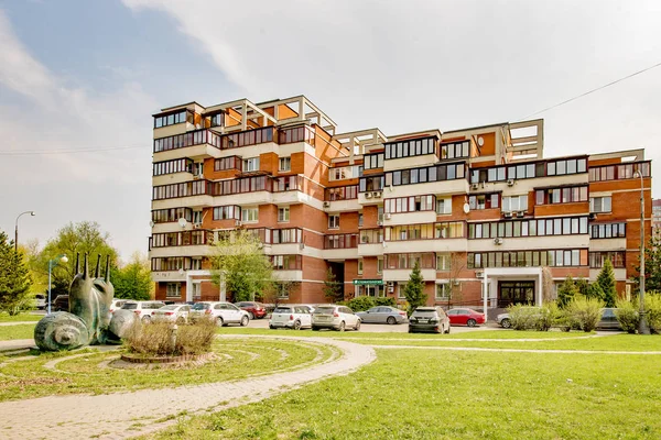 Die Fassade Eines Modernen Hochhauses Mit Fenstern Moskau — Stockfoto