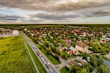 Moskova çevresinde yazlık köy görünümü