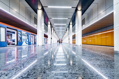 Moskova/Rusya- 21 Temmuz 2019 Moskova metrosundaki yeni istasyonlar. çağdaş bir tasarım tarzında geçen yıl açık