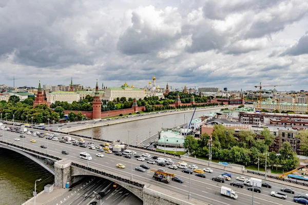 Nieuwe Woonwijken Van Moskou Met Meerdere Verdiepingen Tellende Gebouwen Straten — Stockfoto