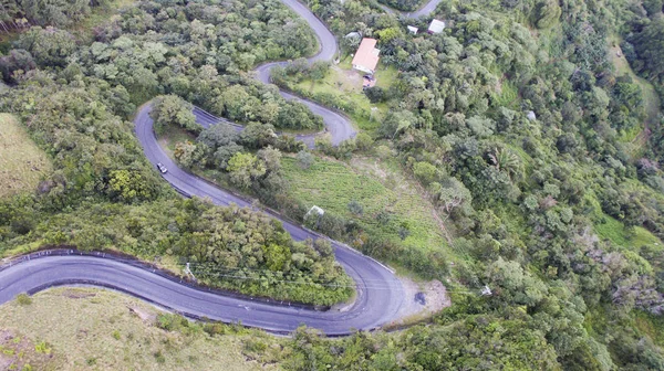 Luchtfoto Bovenaanzicht Van Een Landelijke Bergweg Vol Bochten — Stockfoto