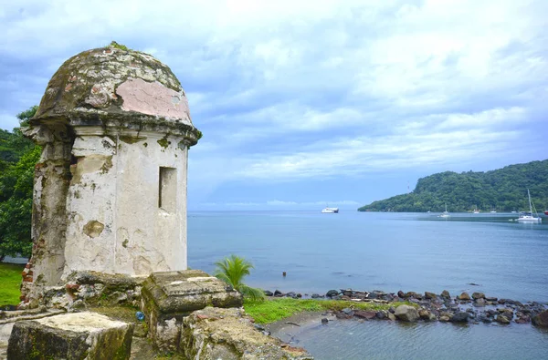 Ruínas Uma Antiga Torre Guarda Forte Espanhol Cidade Portobello Panamá — Fotografia de Stock