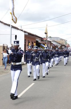 Los Santos-Panama, 2017: öğrenciler Kasım kutlama 10 sırasında Los Santos yürüyen Panama polis gücünün