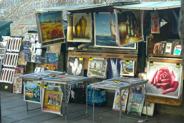 Paris France January 2017 Paintings Vending Stand Front Notre Dame — Stock Photo, Image