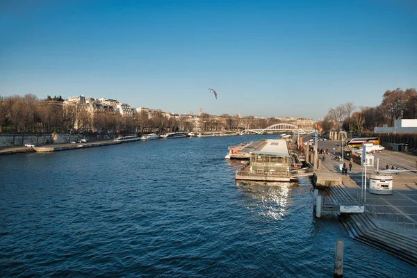 París Francia Enero19 2017 Río Sena Una Importante Vía Fluvial —  Fotos de Stock