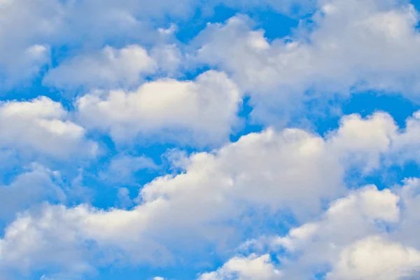 Primer Plano Una Hermosa Formación Nubes Con Manchas Azules Blancas — Foto de Stock