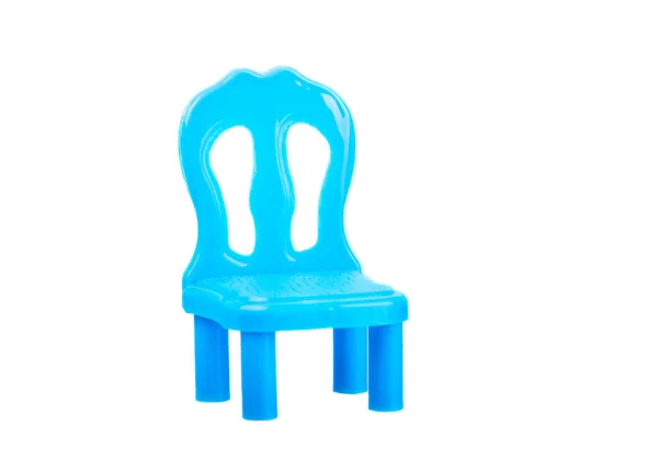 微型塑料玩具椅隔离在白色背景上 — 图库照片
