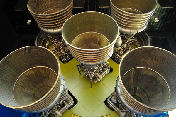 헌츠빌에 있는 미국 우주 로켓 센터의 로켓 엔진, — 스톡 사진