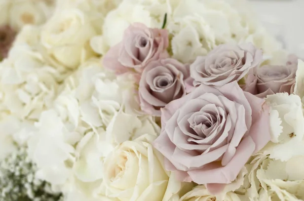 Красивый Фон Поздравительной Открытки Нежный Букет Роз Пастельных Тонах — стоковое фото