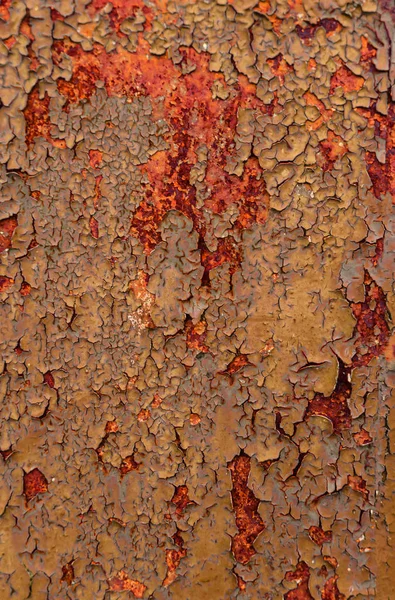 Velha parede de metal enferrujada velha e enferrujada. Shabby, crack — Fotografia de Stock