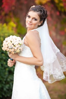 Doğada güzel bir gelin.