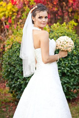 Doğada güzel bir gelin.