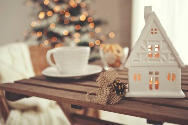 Noel evi dekorasyonu, güzel tatil dekorasyonu.. 