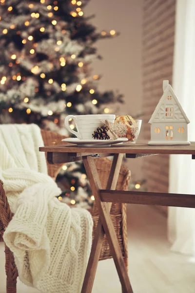 Χριστουγεννιάτικη διακόσμηση σπιτιού, όμορφη διακόσμηση διακοπών. — Φωτογραφία Αρχείου